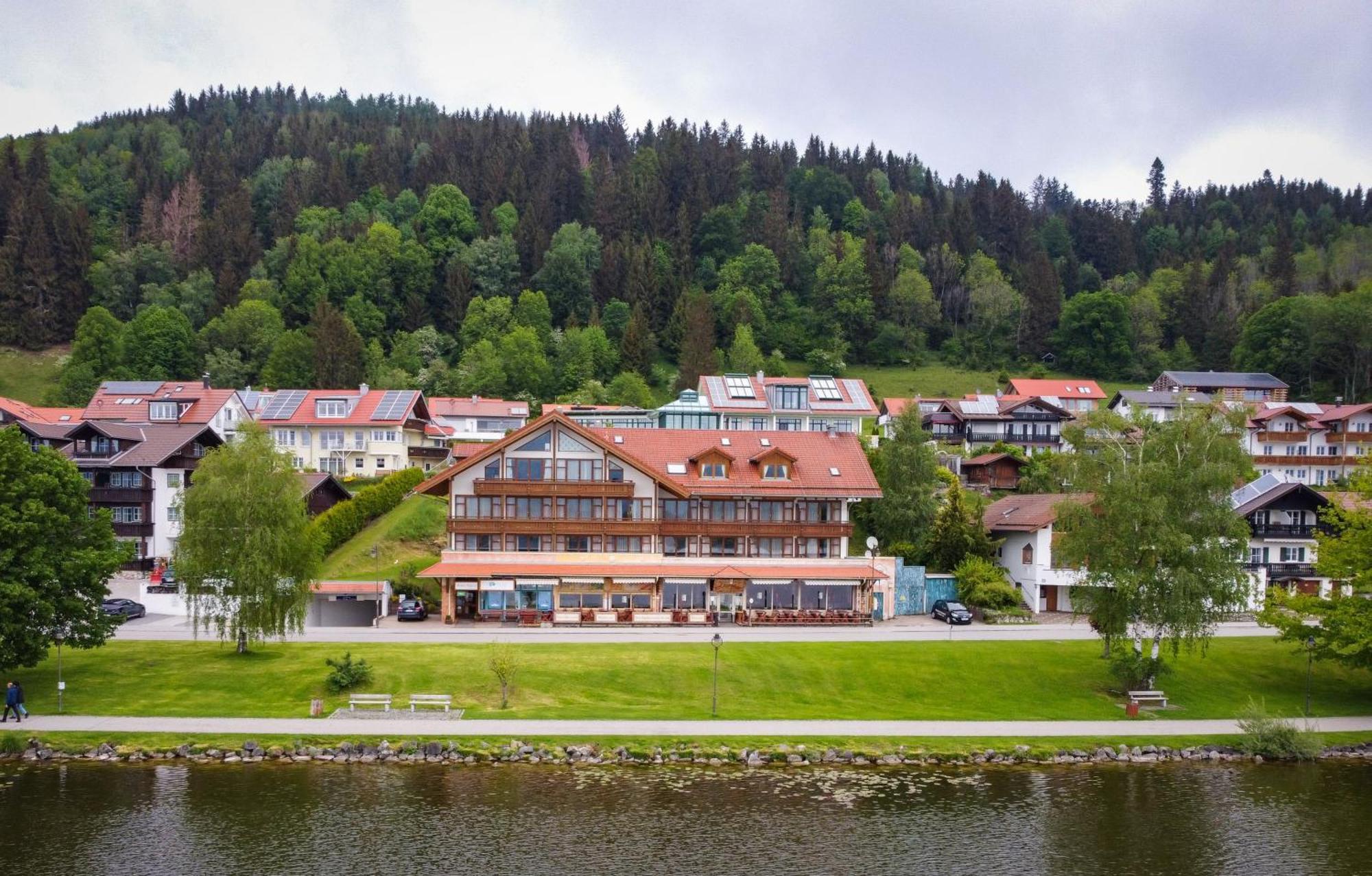 Aparthotel Residenz Hopfensee à Füssen Extérieur photo